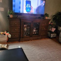 TV Console 