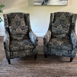 2-Ashley Furniture Hartigan Accent Chair