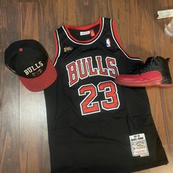 Bulls Michell & Ness Jordan Jersey 98 Finals 