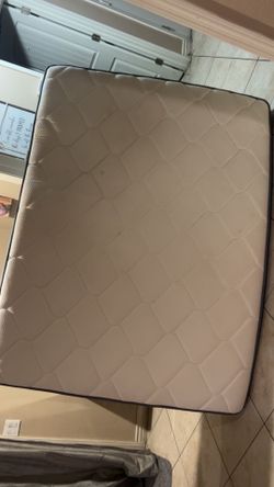 Mattress queen
