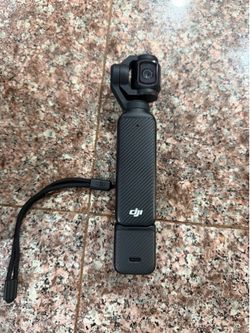 DJI - Osmo Pocket 3 3-Axis Stabilized 4K Handheld