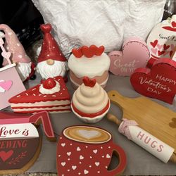 Valentine’s Day Decorations 