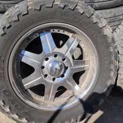 22" Rims And Tires For A Ford 250 