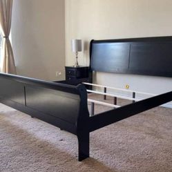 Brand New// Black Sleigh Queen Bed Frame Cama// Mattress Sold Separately 