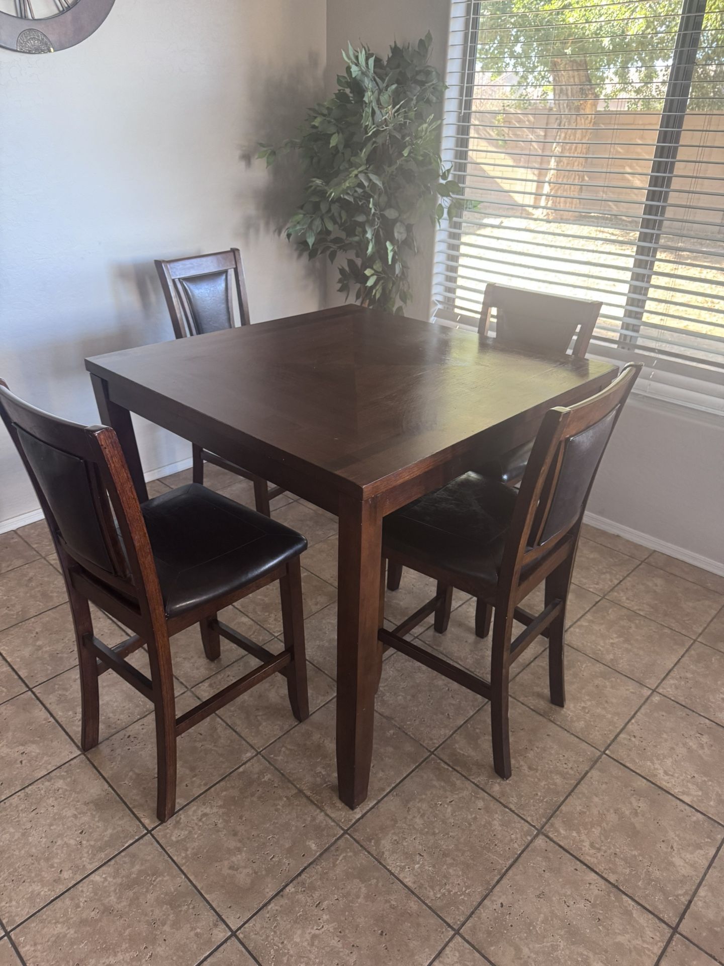 Dining Table Set
