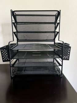 Desk organizer