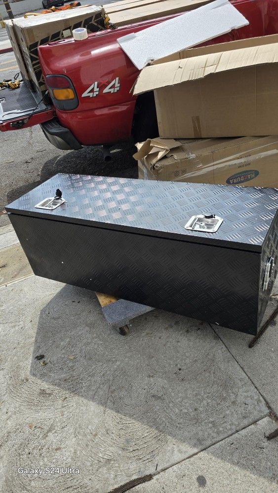 BLACK ALUMINIUN TOOLBOX L48 X 17 X 18