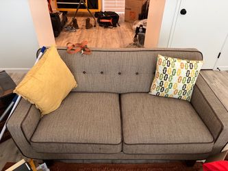 Couch set