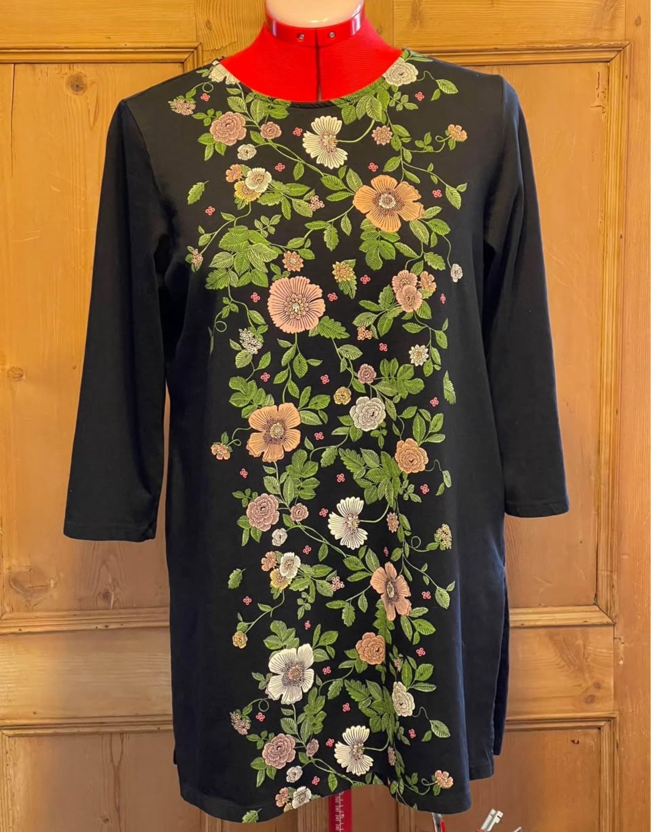 Woman’s J Jill Tunic Size M