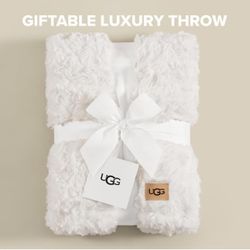 UGG Adalee Faux Fur Throw Blanket Luxury Lightweight Cozy Soft Throw for Couch Bed or Chair Hypoallergenic Machine Washable Double-Sided Fluffy Blanke