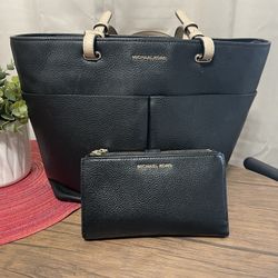 Michael Kors Black Leather Purse And Wallet 