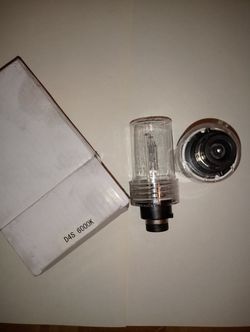 Xenon D4S Headlight Bulbs New 2  Pack