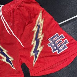 Eric Emmanuel Thunderbolt, Red Shorts