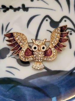 Vintage Flying Owl Rhinestone Brooch Purple Enamel Bird Wings Lapel Pin