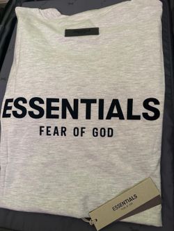 Size XL essentials shirt
