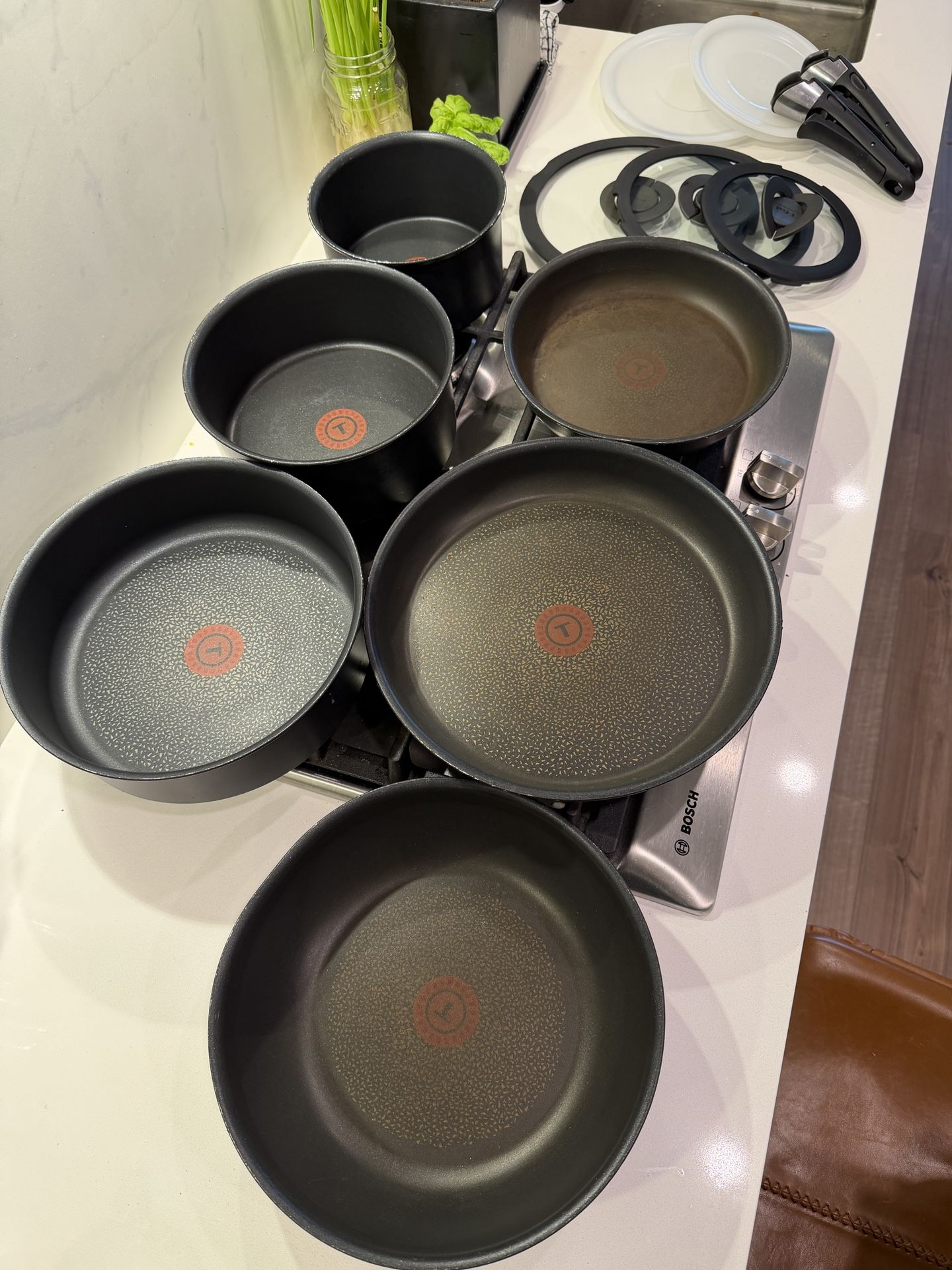 T-fal Ingenio Expertise Non Stick Cookware Set 14 Piece, Induction Oven Broiler Safe 500F, Detachable/Removable Handle, Kitchen, Pots and Pans