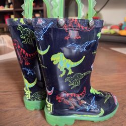 Kids Dino Rainboots 