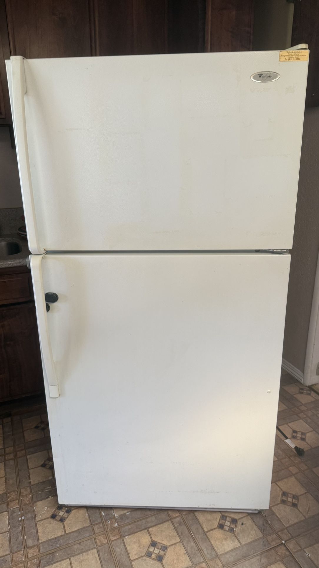 Whirlpool Refrigerator Works And Good!