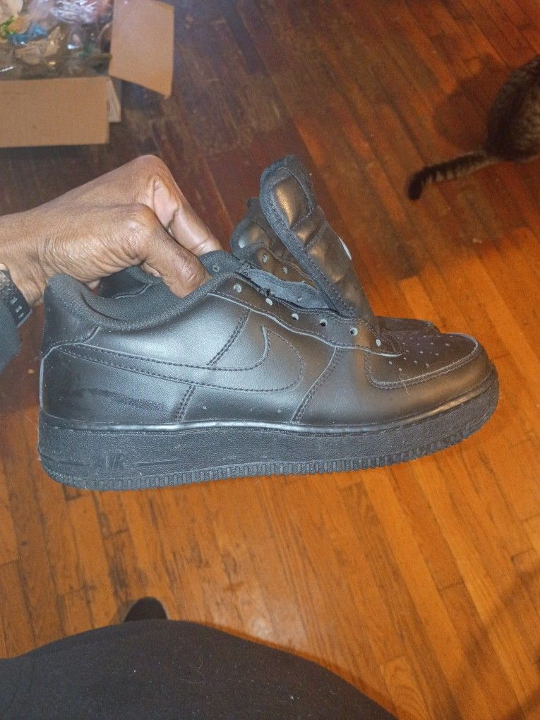 Black Nike Air Force 2