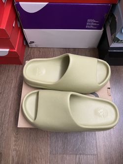 Yeezy Slide Resin