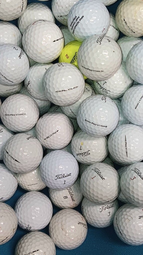 12 Titleist ProV1 Golf Balls