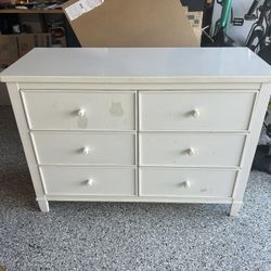 Child’s Delta Dresser