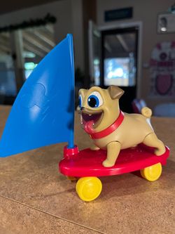 Disney Junior Puppy Dog Pal’s Rolly on a Skateboard