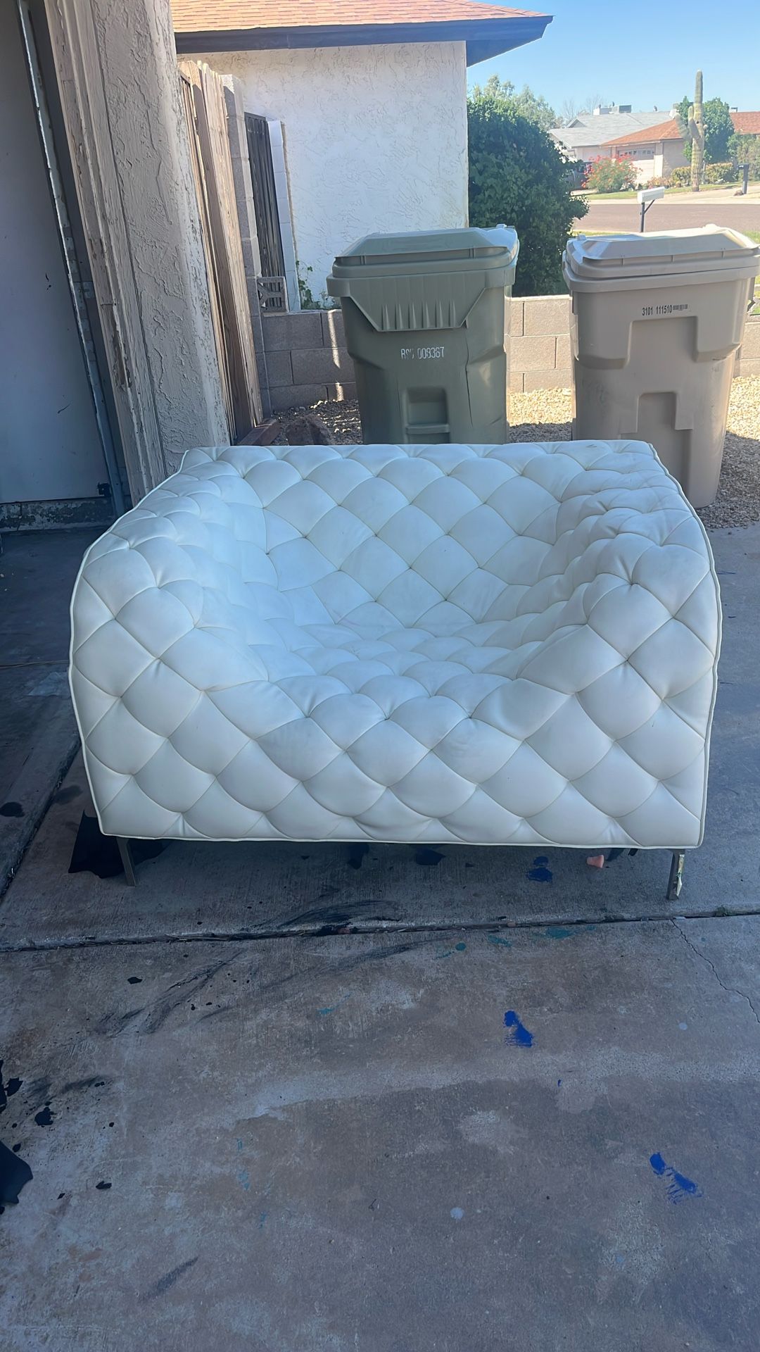 white sofa had it for a while never got to use