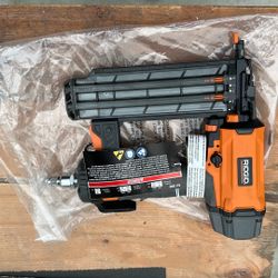 New  RIDGID R213BN 18-Gauge 2-1/8 inch Brad Nailer 