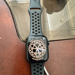 Apple Watch Series 7 Nike GPS/ Cellular  45mm With Air Pods 
