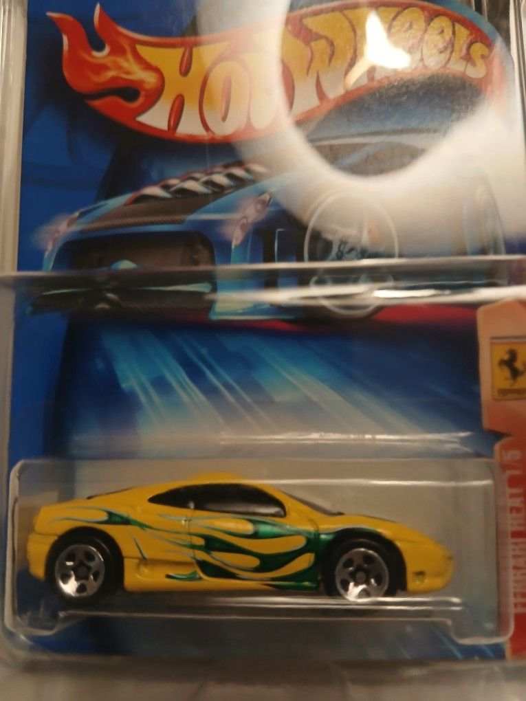 Hotwheels 360 Moderns Ferrari