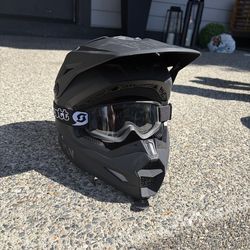 Fly racing helmet with goggles