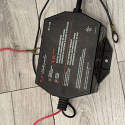 Schumacher 1.5 Amp Battery Charger / Maintainer — Works Great