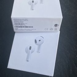 AirPod 4s 