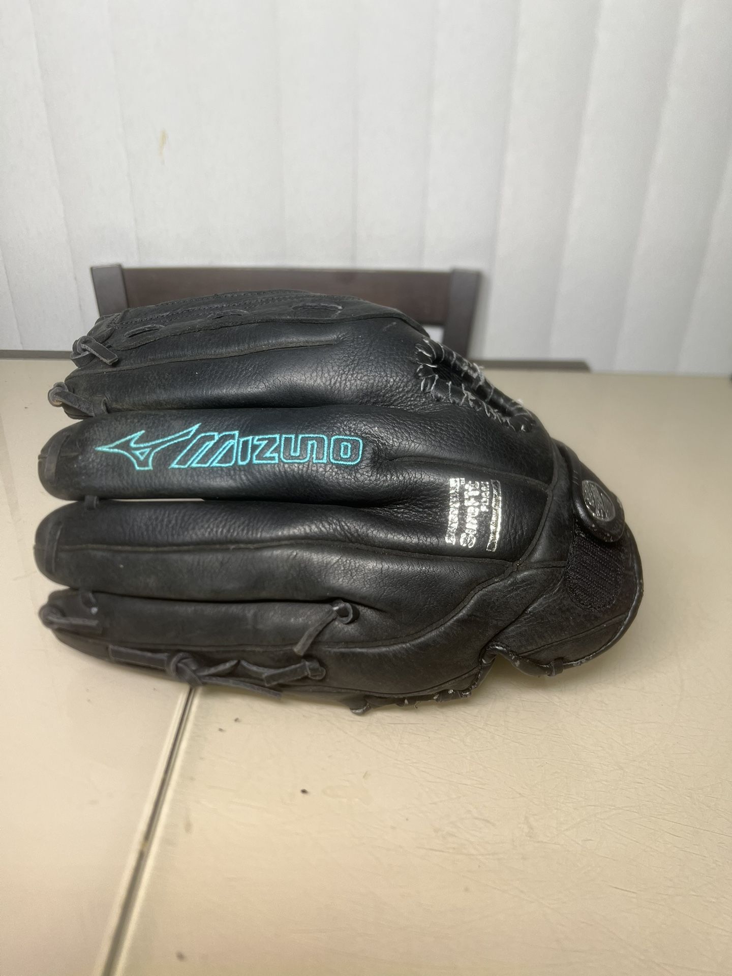 MIZUNO  GSP 1251F1DBK Women's 12.5" Softball RHT Glove CLEAN bin 1020