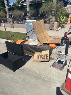 Free carpet cleaner Moving Boxes