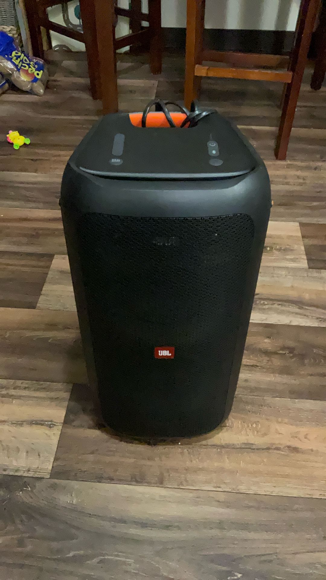 JBL partybox100/Bluetooth Speaker