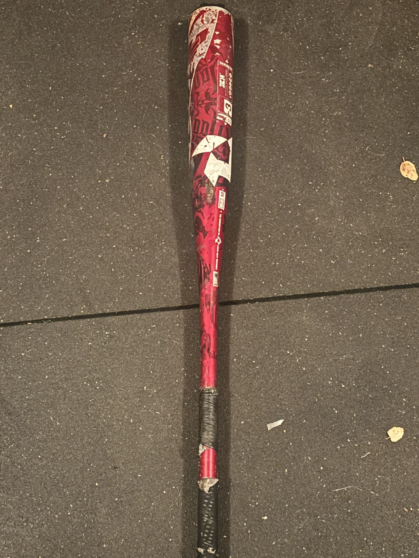 2022 Demarini Voodoo 1, 33 Inches 30 Ounces 