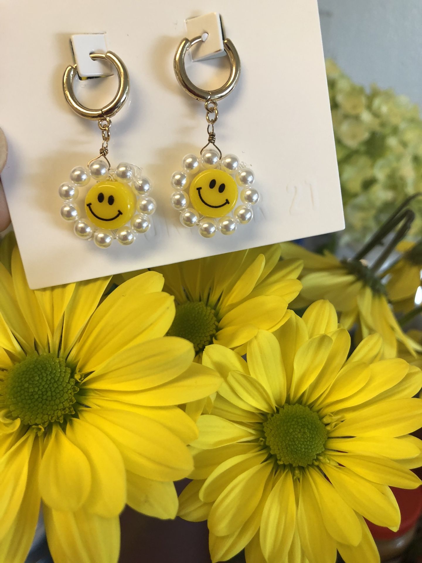 Spring Fashion πΏπ·πΏ Smiley Face earrings - Cute Flower πΌ Style / New Jewelry Check for more Jewelry & Collectibles ,