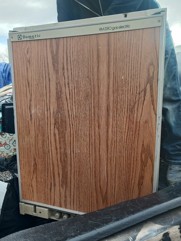 "Dometic" RV, Camper Refrigerator/Freezer