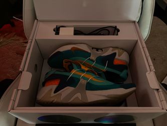 Nike Adapt Auto Max Clear Jade Size 8.5 Self Lacing w/ Box & Charger”