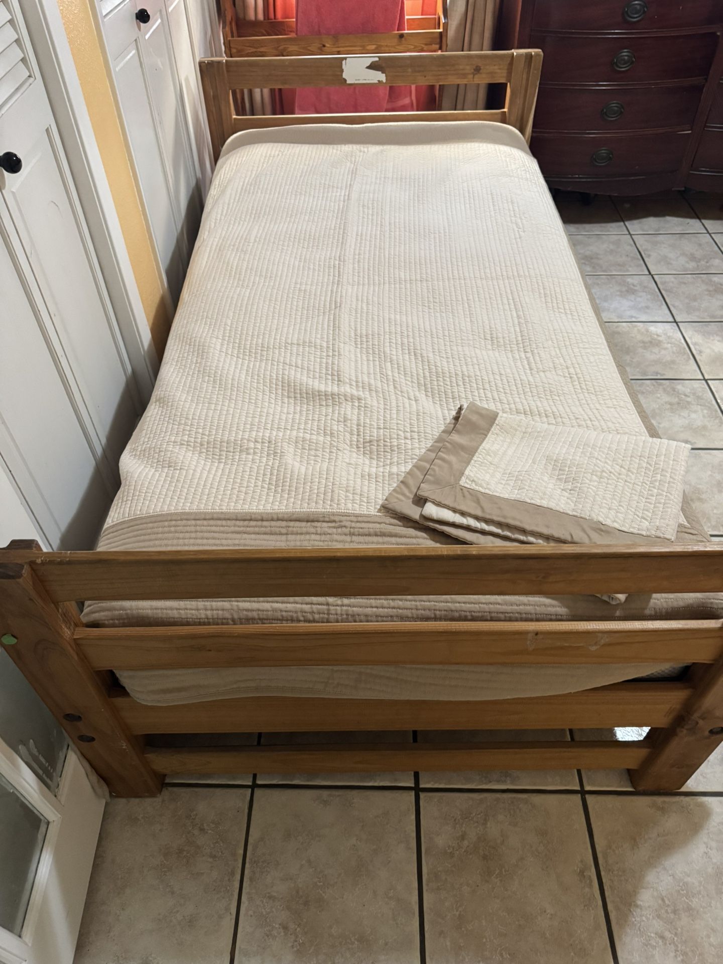 Twin Bed With Matress