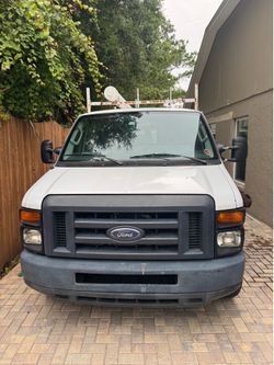 2013 Ford E-250