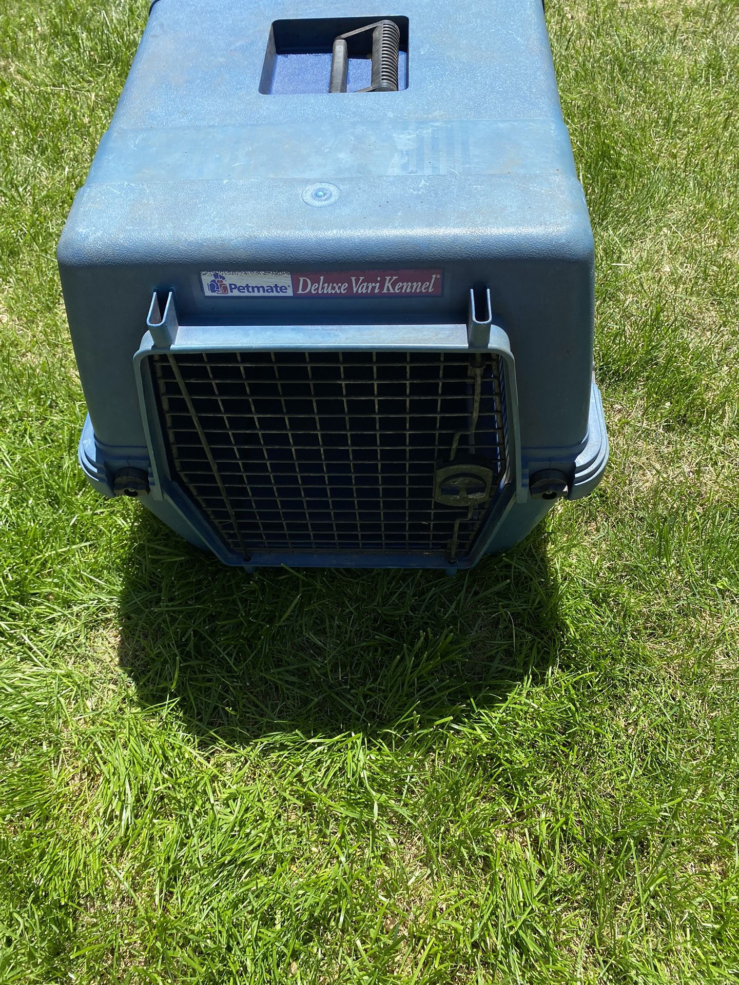 Petmate Deluxe Vari Kennel 28 Long 20 High and 21 Wide