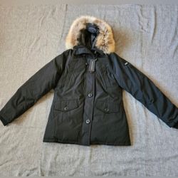 New Women's Alessandro Dell'Acqua Black Fabric High-End Luxury Coat/jacket Size L ( New With Tags)