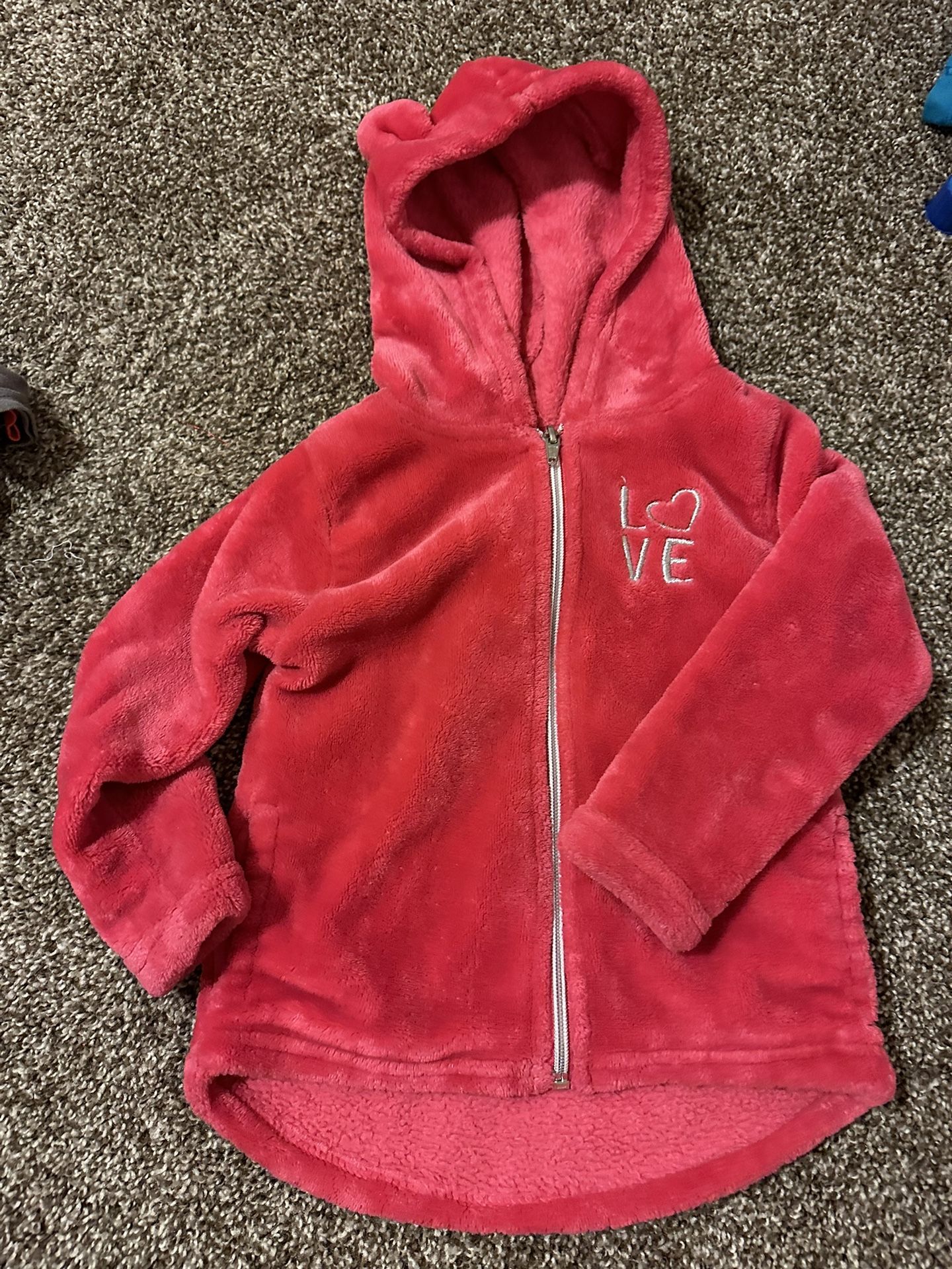 Kids Clothes, $2 Each Photo Or $25 For More Than 100 Pieces