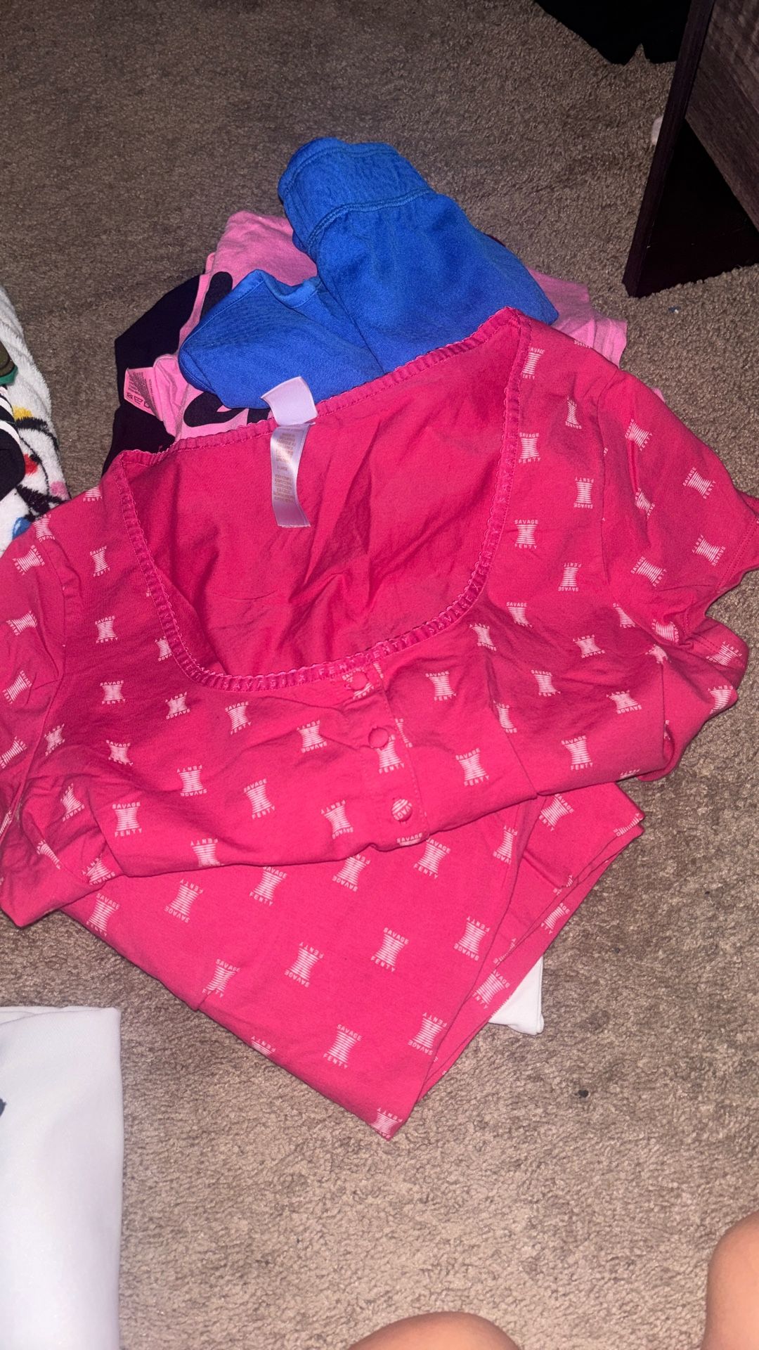 Women’s Clothing/pjs