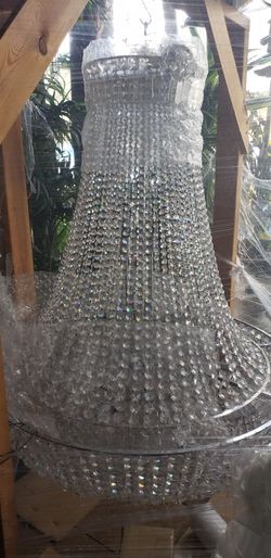 chandeliers 