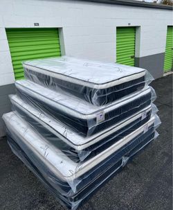 King size pillow top bamboo brand mattress new