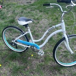 GIant Liv Cruiser simple 7 seven  bike in great condition 26” tires